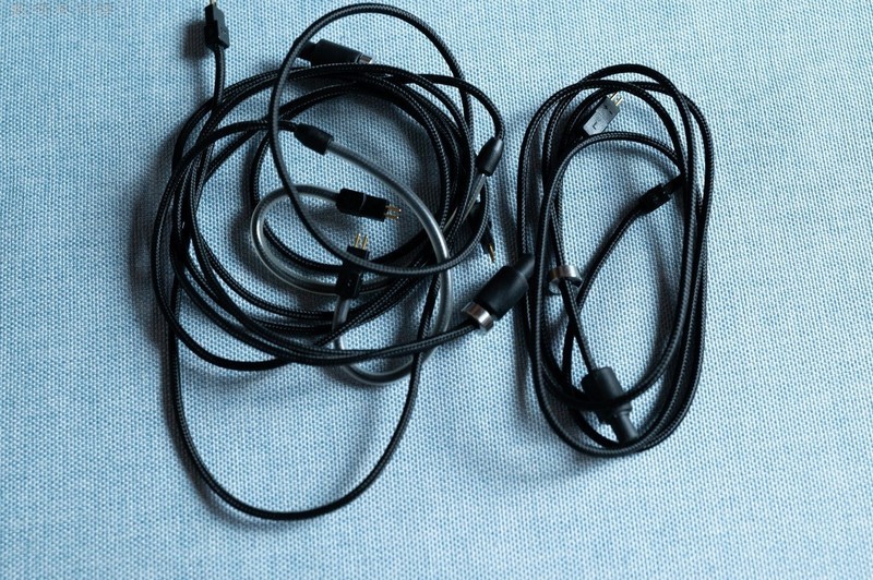 老鸟新人各取所需，质地均衡的平头耳塞，凯声db1系列试听