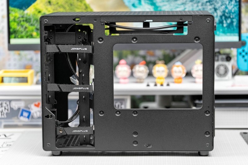 20L小尺寸 M-ATX机箱装机，乔思伯Z20打造精致桌面电脑