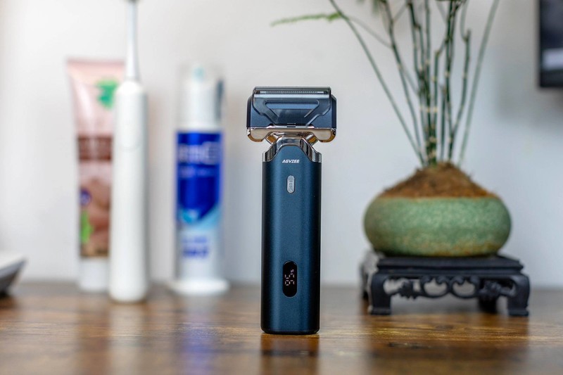 未野往复式剃须刀测评，五刀头狂魔实现堪比手动的净须性能