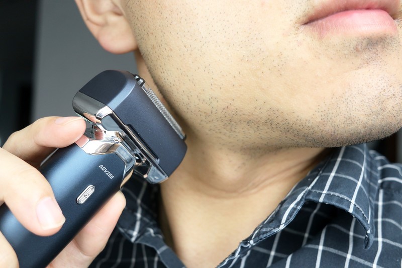 五刀头狂魔配置 尽享清爽——未野MRX往复式剃须刀体验