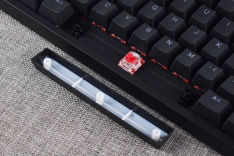 侧重细节和体验，极度未知HyperX火星2机械键盘开箱试玩