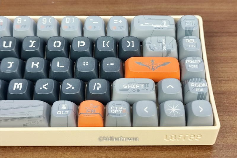 热升华PBT颜值担当，Lofree洛斐小翘山东舰+龙舌兰主题键帽换装秀