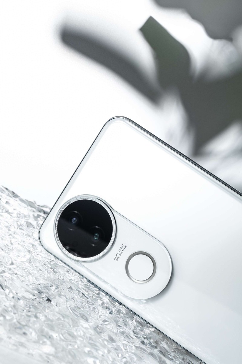 vivo S20外观评测：工艺细节精湛技艺，打造视觉盛宴