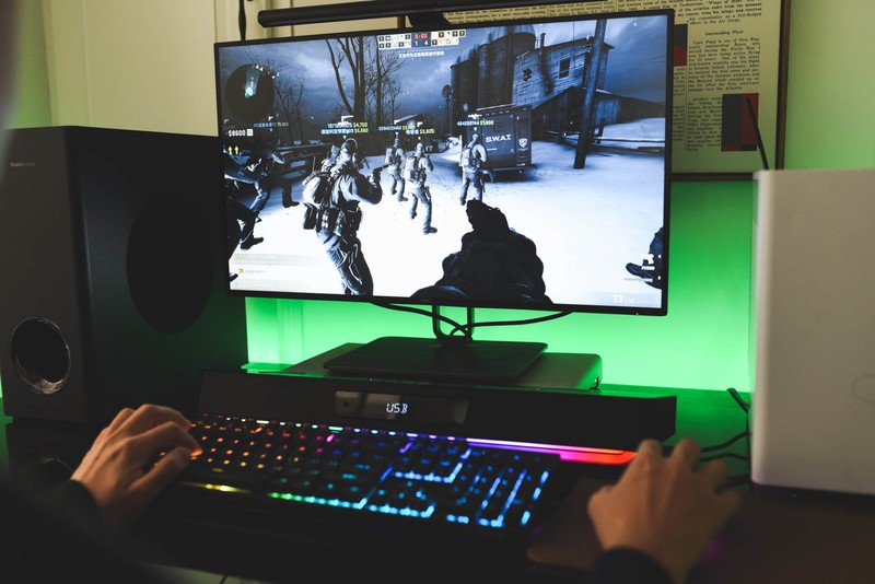 热插拔微动、神光同步，影刃2无线版成为我华硕ROG入门的第一步