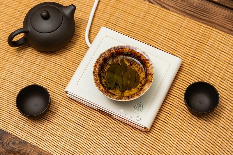 科技如何改变生活？看似不起眼的暖杯垫，寒冷冬日暖胃又暖心