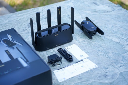 4层别墅+院子真能覆盖？锐捷蜂鸟H30子母路由器装机实测