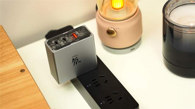 氮化镓是智商税？真相到底是啥？入手红魔100W三口充电头实测看看