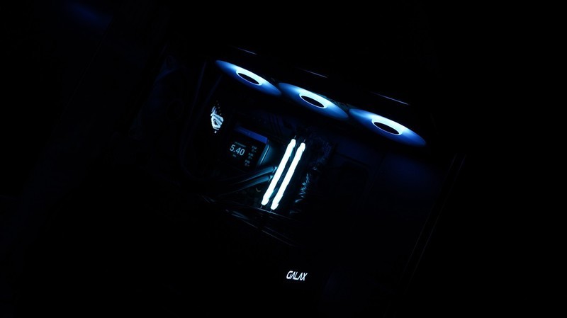 实力均衡的次旗舰显卡，影驰RTX 5080魔刃首发评测&装机分享