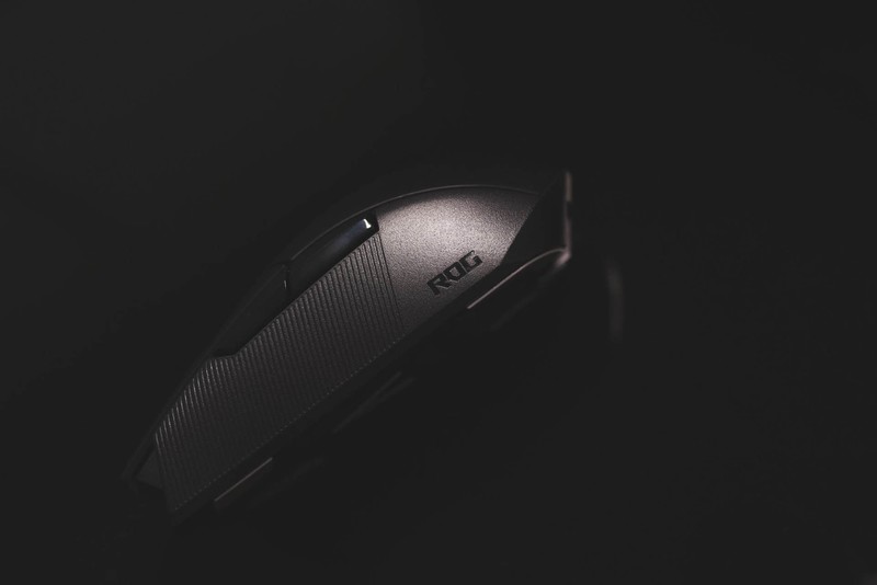 热插拔微动、神光同步，影刃2无线版成为我华硕ROG入门的第一步