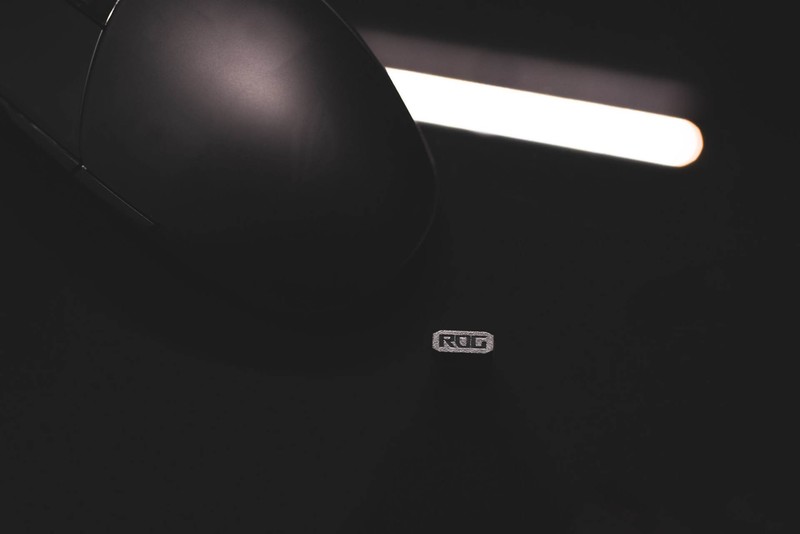 热插拔微动、神光同步，影刃2无线版成为我华硕ROG入门的第一步