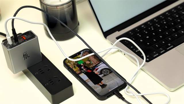 氮化镓是智商税？真相到底是啥？入手红魔100W三口充电头实测看看