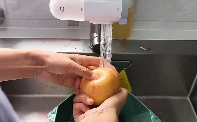 看到见的健康好水.5重复合过滤 小米米家龙头净水器2