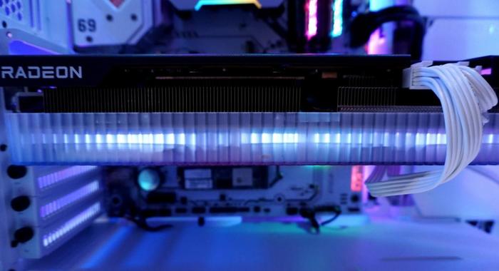 终于忍不住想把玩一下，盈通RX 7900XTX樱瞳水着显卡开箱评测