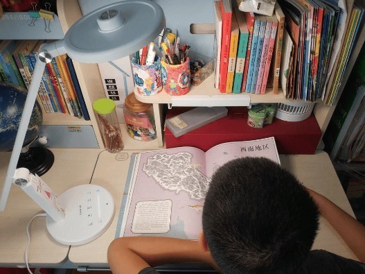 宝宝护眼灯哪个牌子好？2024年热门宝宝护眼灯款式推荐