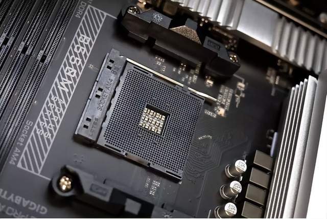 游戏、视频、作图兼顾，AMD锐龙5 5600G+技嘉B550M雪雕体验