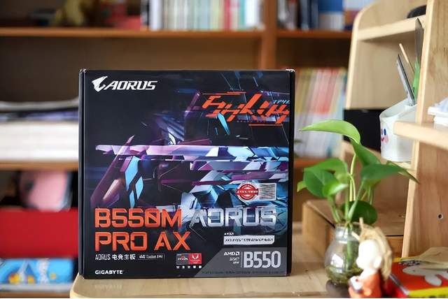 游戏、视频、作图兼顾，AMD锐龙5 5600G+技嘉B550M雪雕体验