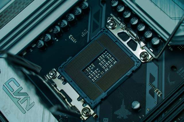 用得流畅，性价比高。体验七彩虹B660M gaming pro V20