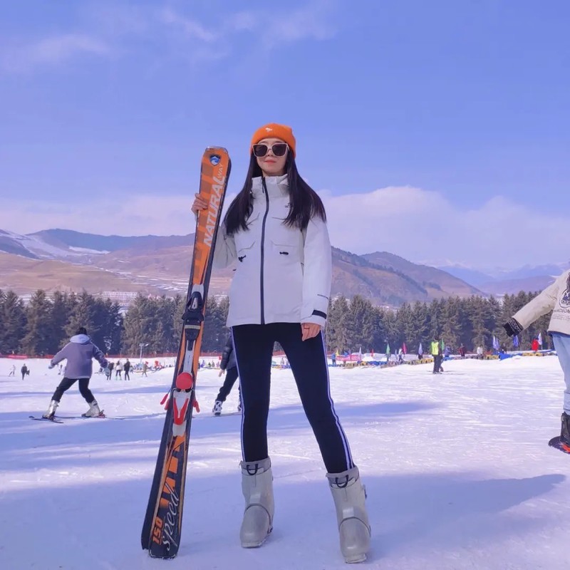 我的春节穷玩经：预算五六百，低配滑雪装备选购指南