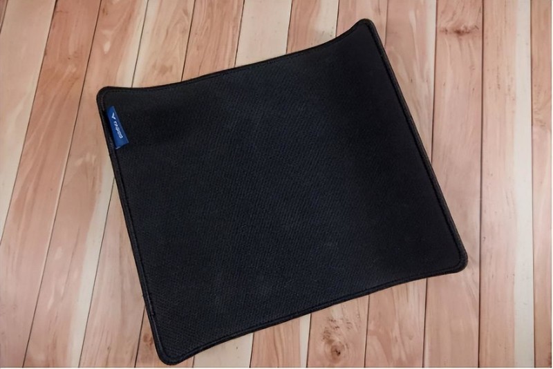 雷柏V1P无线充电模块和V10C鼠标垫加持，雷柏VT9无线游戏鼠标体验