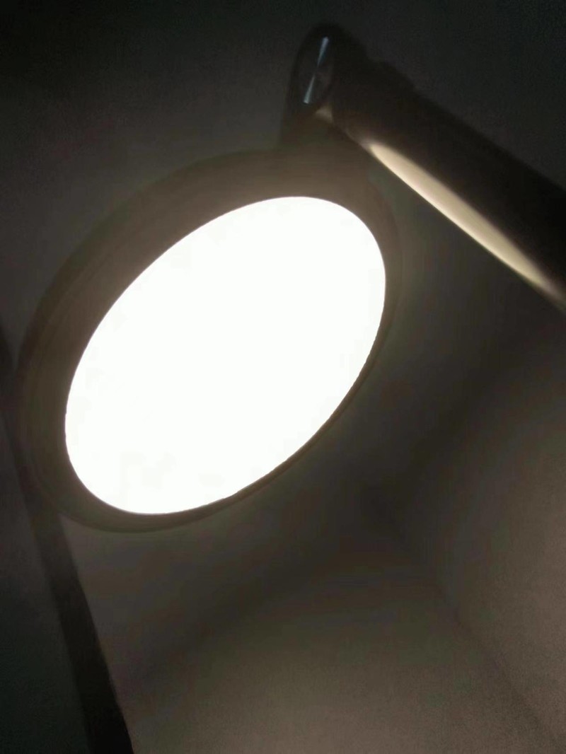 飞利浦的护眼台灯真的好吗？南 卡/飞利浦/雷士对比测评