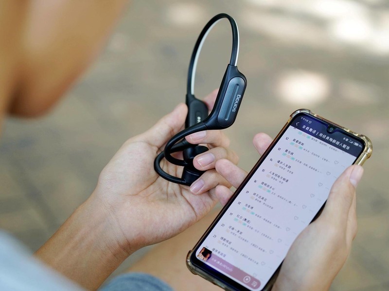 无需手机即可存储万首歌曲，塞那新一代声学骨传导B91S用过吗？