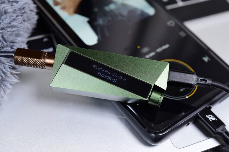 推大耳、巨保值、有韵味，定义高端便携解码耳放！乐彼W2U体验