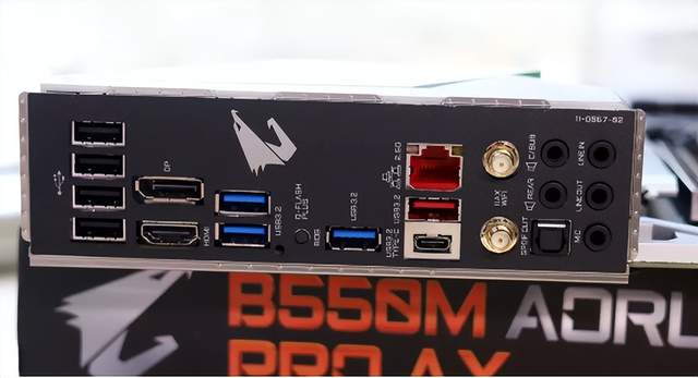 游戏、视频、作图兼顾，AMD锐龙5 5600G+技嘉B550M雪雕体验