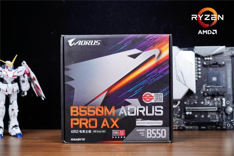 有颜值、有性能、这款技嘉 B550M 雪雕 AORUS PRO AX还不错