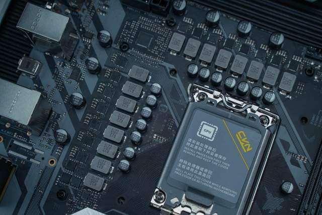 用得流畅，性价比高。体验七彩虹B660M gaming pro V20