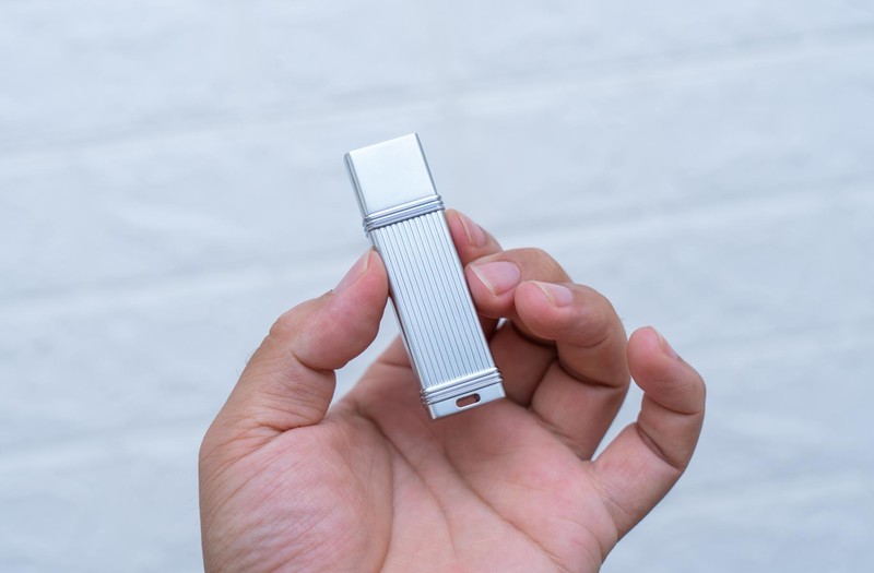 读取速度破400，这个U盘真的有点快！