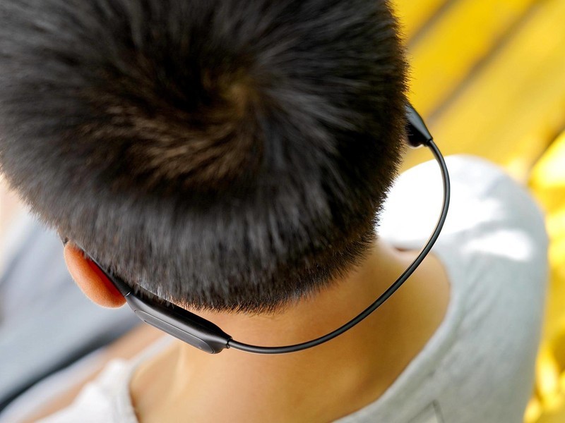 无需手机即可存储万首歌曲，塞那新一代声学骨传导B91S用过吗？