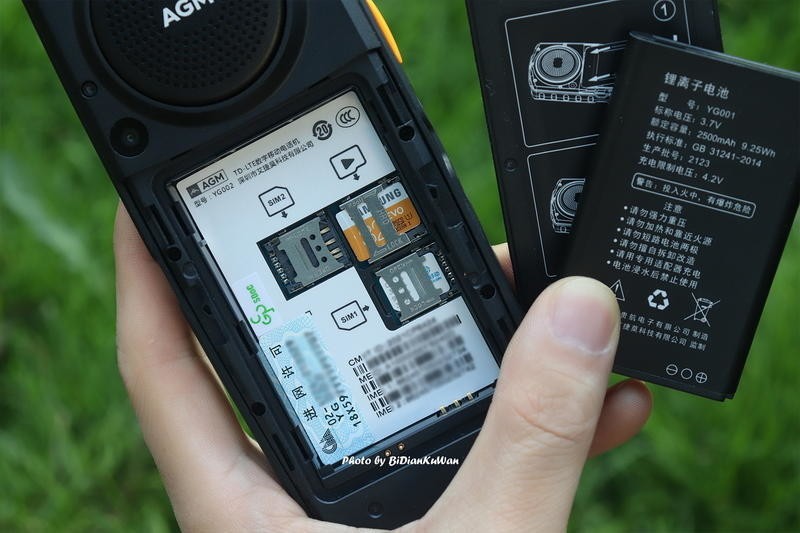 2022年买老人机落伍吗？三防微信抖音高续航都要有，聊聊我的选择