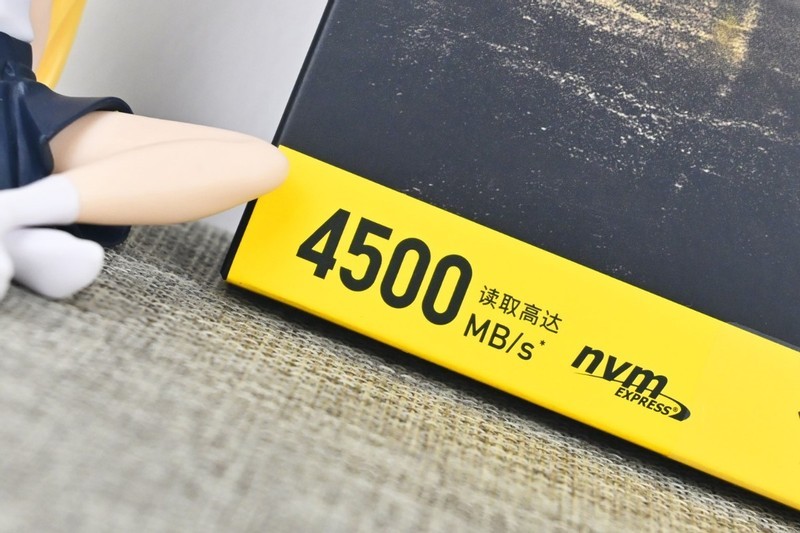 雷克沙THOR 1TB PCIE4.0固态硬盘试玩：适合笔记本宝宝的低温体质