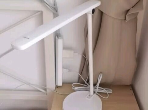 2025护眼台灯哪个牌子最好？速览学生护眼灯十大排名