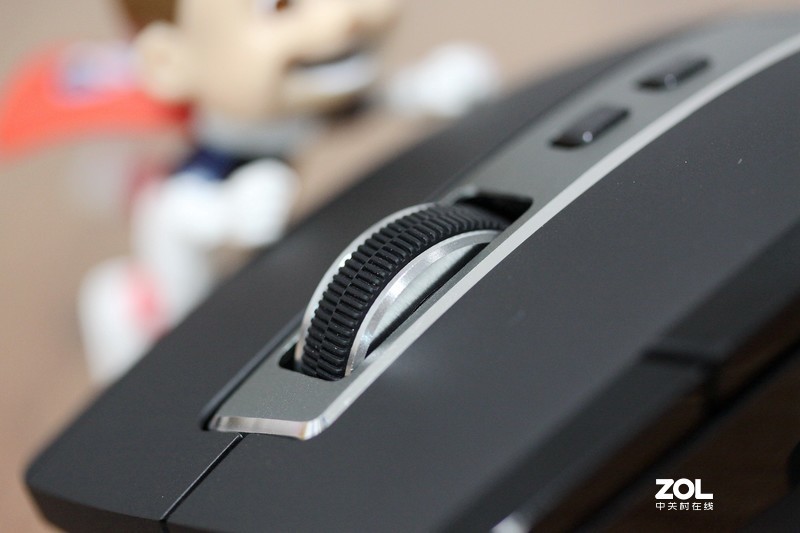 拯救我的右手 雷柏MT750PRO多模式无线充电激光鼠标