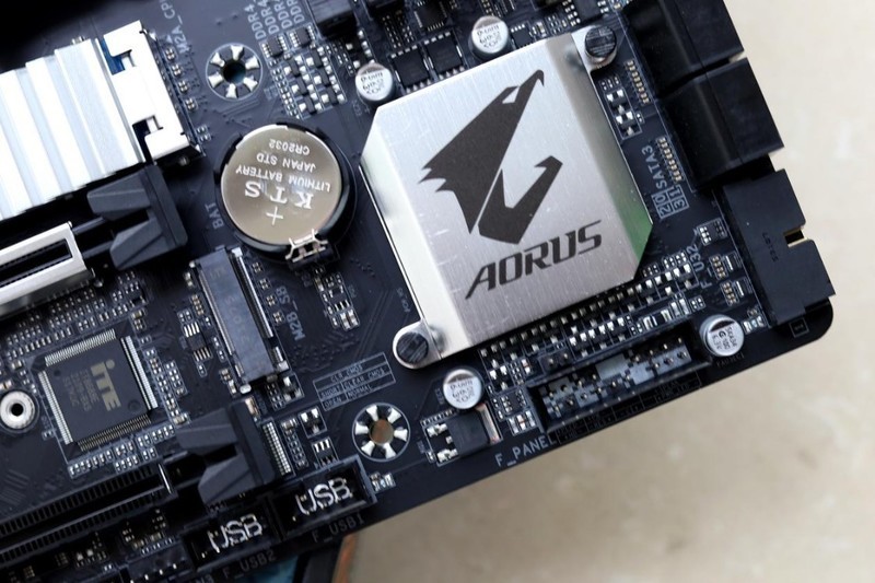 性价比高，游戏日常畅玩，技嘉B550M雪雕主板+锐龙5600G体验