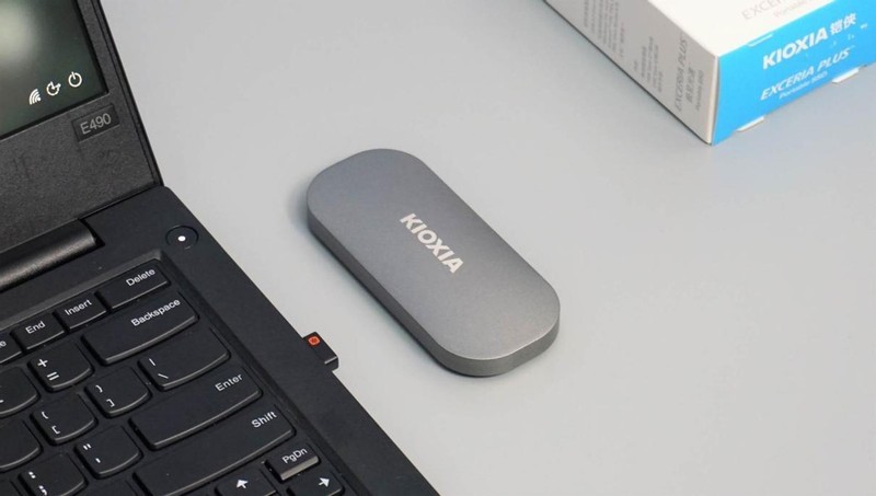 实际不到6毛一个G！铠侠移动固态硬盘XD10实测：机械硬盘难卖了