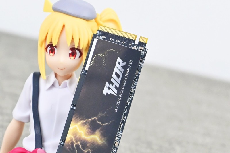 雷克沙THOR 1TB PCIE4.0固态硬盘试玩：适合笔记本宝宝的低温体质