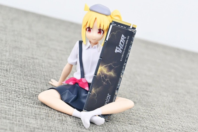 雷克沙THOR 1TB PCIE4.0固态硬盘试玩：适合笔记本宝宝的低温体质