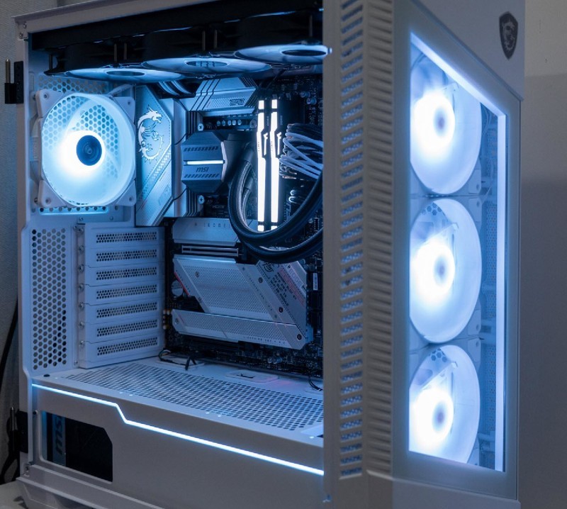 一文看懂如何压制残暴的13700K，M360迫击炮水冷实测