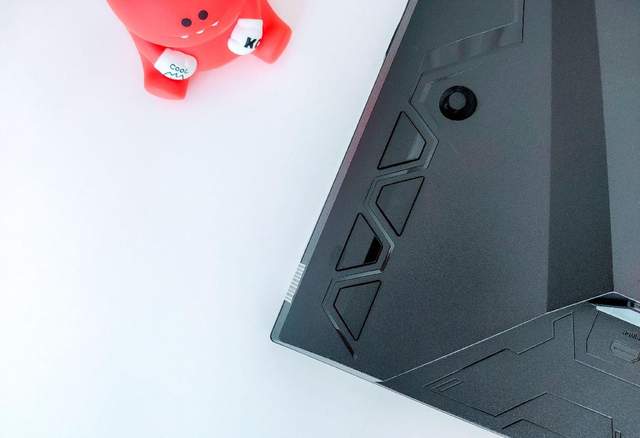 260Hz刷新还只是一项平替，华硕VG27AQML1A 27英寸电竞显示器评测