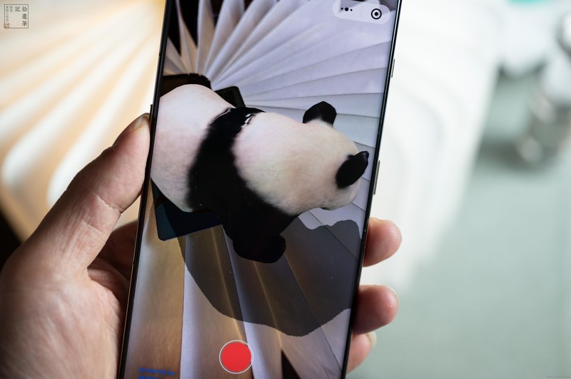 用“花花·普罗卡”随时撸大熊猫，一张连接人与自然的智慧卡片
