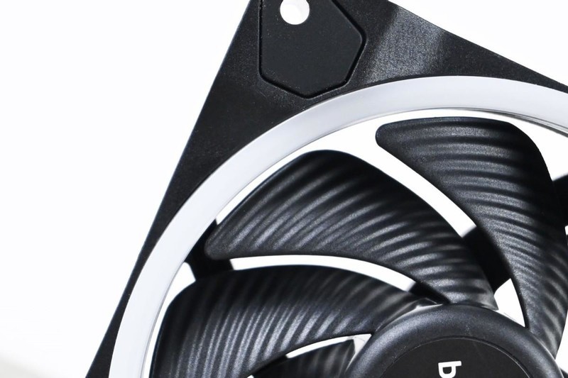 德商德静界PURE LOOP 2 FX 360水冷散热器开箱试玩：冷静酷选择