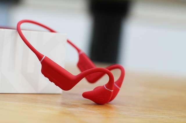 把MP3播放器戴在耳边是什么体验？说说南.卡.Runner Pro 4S骨传导耳机