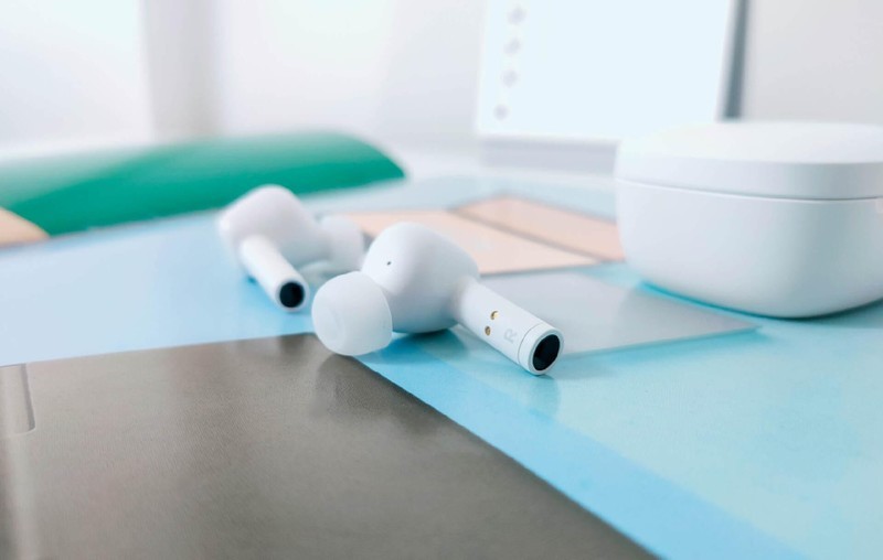 多设备无缝切换，贝尔金先锋降噪耳机体验