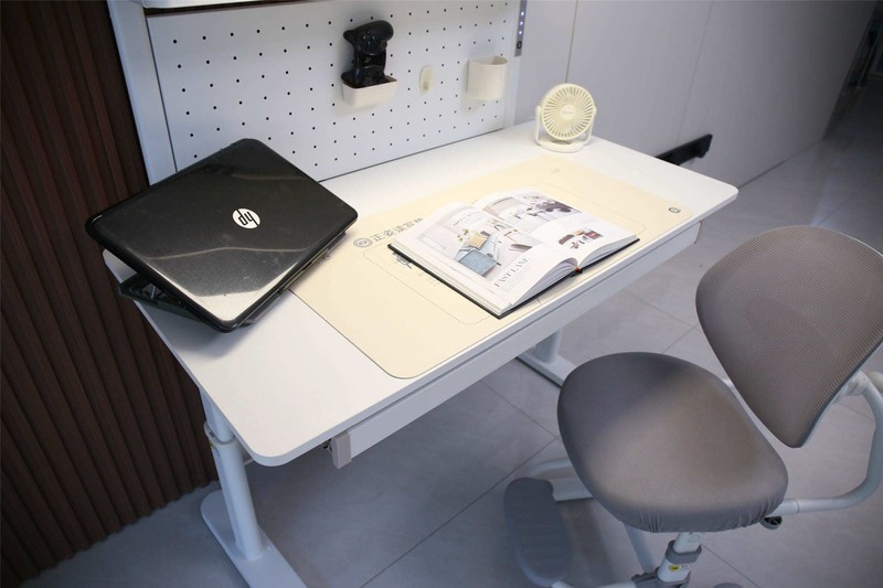 Sunny集成学习桌，健康护眼，打造专属孩子的学习空间