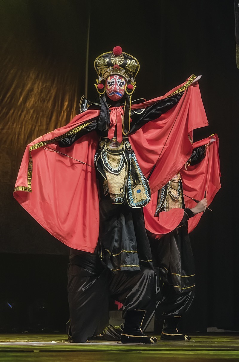 舞台摄影：木偶绝技《木偶变脸吐火》