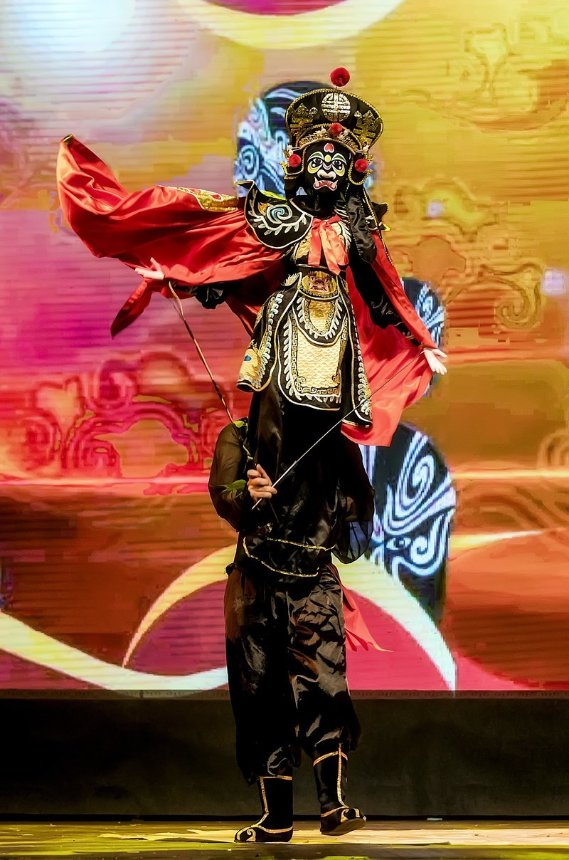 舞台摄影：木偶绝技《木偶变脸吐火》