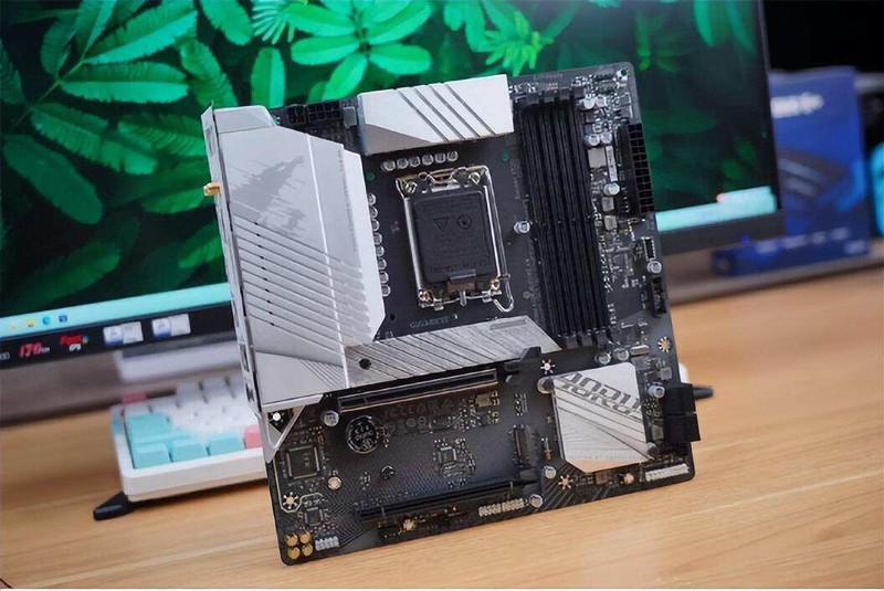 九州风神冰魔方360CPU水冷散热器上市，强悍性能，稳压酷睿13代！