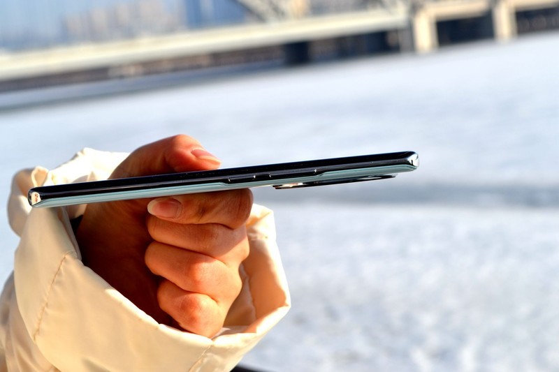 比LCD屏护眼，还补齐了被人诟病的短板，荣耀100 Pro到底好用吗？